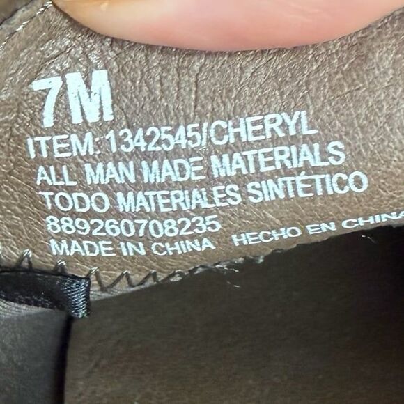 Weatherproof Vintage Cheryl brown Block Heel Ankle Booties Size 7 shoes - Picture 6 of 7